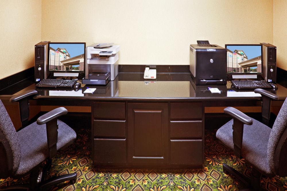 Holiday Inn Express Hotel & Suites Durant By Ihg Екстериор снимка